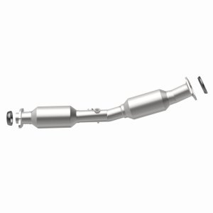 Nissan Sentra Catalytic Converter - Underbody - Magnaflow - Direct Fit - `13-`19