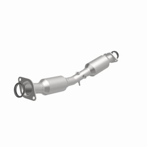 Nissan Sentra Catalytic Converter - Underbody - Magnaflow - Direct Fit - `13-`19