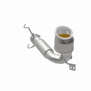 BMW X1 Catalytic Converter - Magnaflow - Direct-Fit - `16-`21
