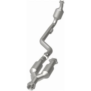 Chrysler Crossfire Catalytic Converter - Magnaflow - California Grade CARB Compliant Direct-Fit - `07-`08