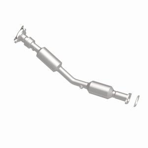 Chevrolet Cobalt Catalytic Converter - Magnaflow - California Grade CARB Compliant Direct-Fit - `08-`10