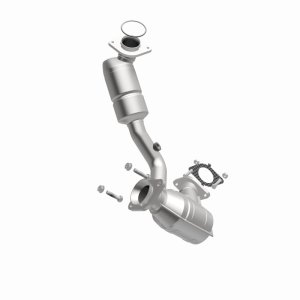Ford Taurus Catalytic Converter - Magnaflow - Direct Fit - `04-`07