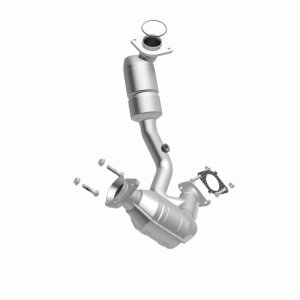 Ford Taurus Catalytic Converter - Magnaflow - Direct Fit - `04-`07