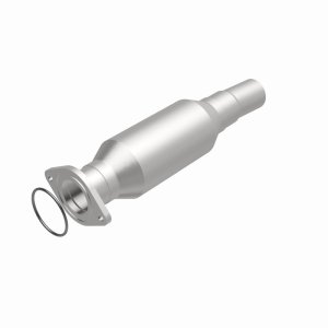 Ford Freestyle Catalytic Converter - Magnaflow - California Grade CARB Compliant Direct-Fit - `05-`07