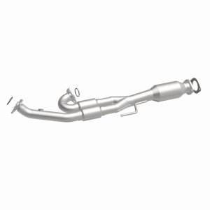 Nissan Maxima Catalytic Converter - Magnaflow - California Grade CARB Compliant Direct-Fit - 2004