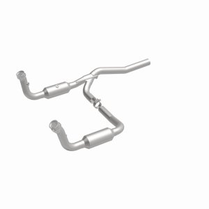 Jeep Liberty Catalytic Converter - Magnaflow - California Grade CARB Compliant Direct-Fit - 2008