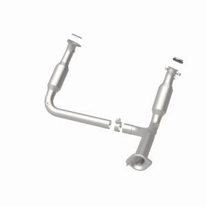 GMC Sierra 1500 Catalytic Converter - Magnaflow - California Grade CARB Compliant Direct-Fit - `07-`09