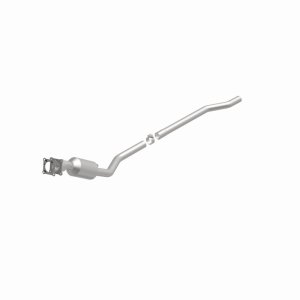 Chrysler Town & Country Catalytic Converter - Magnaflow - California Direct-Fit - 2004