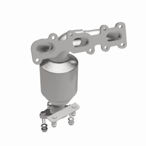 Lincoln MKT Catalytic Converter - Magnaflow - California Grade CARB Compliant Direct-Fit - 2011