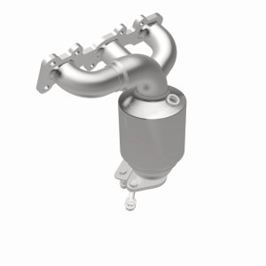 Lincoln MKT Catalytic Converter - Magnaflow - California Grade CARB Compliant Direct-Fit - 2011