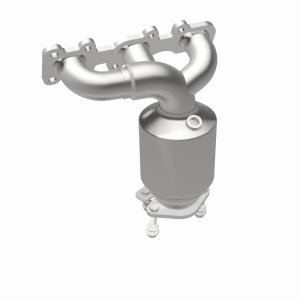 Lincoln MKT Catalytic Converter - Magnaflow - California Grade CARB Compliant Direct-Fit - 2011