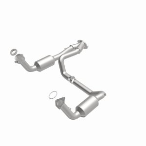 GMC Sierra 1500 Classic Catalytic Converter - Magnaflow - California Grade CARB Compliant - 2007