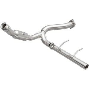 Ford Expedition Catalytic Converter - Magnaflow - Direct Fit, CARB Compliant - `07-`08