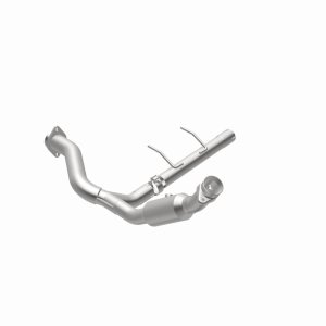 Ford Expedition Catalytic Converter - Magnaflow - Direct Fit, CARB Compliant - `07-`08