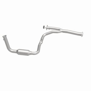 Jeep Liberty Catalytic Converter - Magnaflow - California Grade CARB Compliant Direct-Fit - 2004