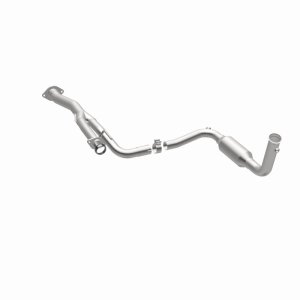 Jeep Liberty Catalytic Converter - Magnaflow - California Grade CARB Compliant Direct-Fit - 2004