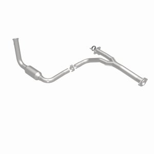 Jeep Liberty Catalytic Converter - Magnaflow - California Grade CARB Compliant Direct-Fit - 2004