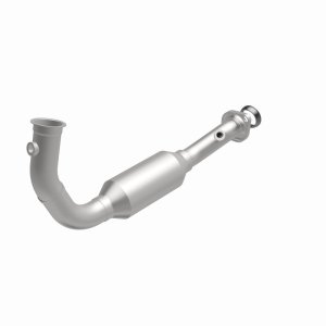 Jeep Liberty Catalytic Converter - Magnaflow - California Grade CARB Compliant - 2004