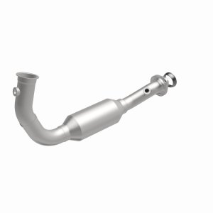 Jeep Liberty Catalytic Converter - Magnaflow - California Grade CARB Compliant - 2004