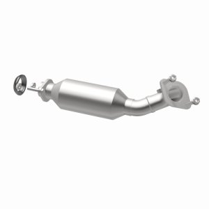 Cadillac SRX Catalytic Converter - Magnaflow - California Grade CARB Compliant Direct-Fit - `04-`08
