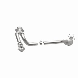 Cadillac Escalade Catalytic Converter - Magnaflow - Direct Fit, California Grade CARB Compliant - `07-`08