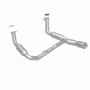 Chevrolet Trailblazer Catalytic Converter - Rear - Magnaflow - California Grade CARB Compliant Direct-Fit - `07-`09