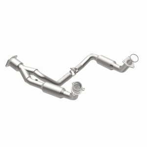 Chevrolet Trailblazer Catalytic Converter - Rear - Magnaflow - California Grade CARB Compliant Direct-Fit - `07-`09