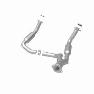 Chevrolet Trailblazer Catalytic Converter - Rear - Magnaflow - California Grade CARB Compliant Direct-Fit - `07-`09