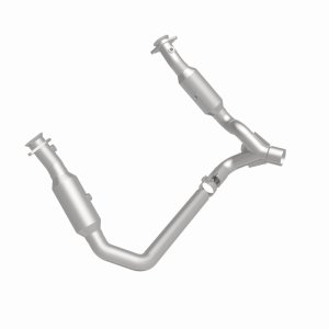 Ram 1500 Catalytic Converter - Magnaflow - Direct Fit, California Grade, CARB Compliant - 2009
