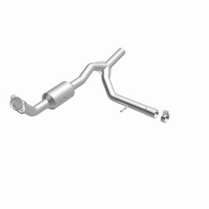 Ford F-150 Catalytic Converter - Magnaflow - Direct Fit - `07-`08
