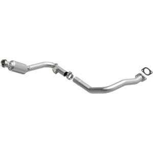 Land Rover Range Rover Sport Catalytic Converter - Magnaflow - California Grade CARB-Compliant, Direct-Fit, Stainless Steel, Includes Gaskets & Hardware - `07-`09