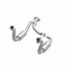 Ford F-250 Super Duty Catalytic Converter - Magnaflow - California Grade CARB Compliant Direct-Fit - `08-`10