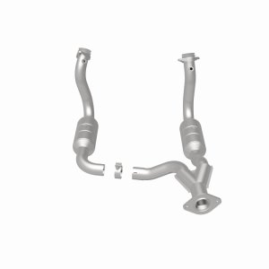 Ford F-350 Super Duty Catalytic Converter - Magnaflow - California Grade CARB Compliant Direct-Fit - `08-`10 Ford F-350 Super Duty Catalytic Converter - Magnaflow - California Grade CARB Compliant Direct-Fit - `08-`10