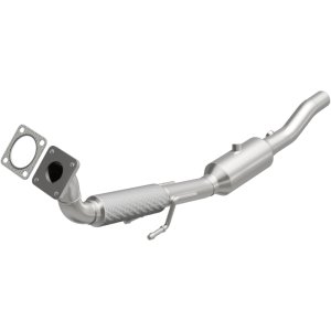 Volkswagen Jetta Catalytic Converter - Magnaflow - California Direct-Fit, CARB Compliant - `04-`05