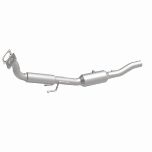 Volkswagen Jetta Catalytic Converter - Magnaflow - California Direct-Fit, CARB Compliant - `04-`05