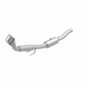 Volkswagen Jetta Catalytic Converter - Magnaflow - California Direct-Fit, CARB Compliant - `04-`05