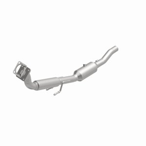 Volkswagen Jetta Catalytic Converter - Magnaflow - California Direct-Fit, CARB Compliant - `04-`05