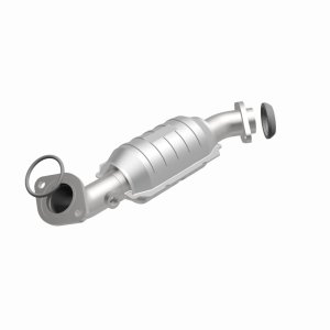 Cadillac CTS Catalytic Converter - Magnaflow - California Grade CARB Compliant Direct-Fit - `04-`09