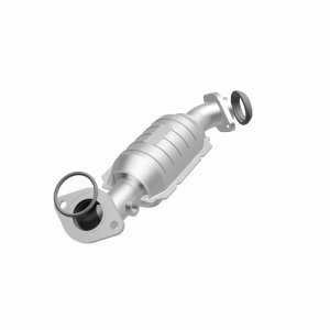 Cadillac CTS Catalytic Converter - Magnaflow - California Grade CARB Compliant Direct-Fit - `04-`09