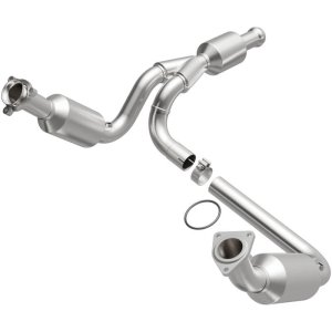 GMC Sierra 1500 Catalytic Converter - Magnaflow - California Direct-Fit - `09-`13 GMC Sierra 1500 Catalytic Converter - Magnaflow - California Direct-Fit - `09-`13