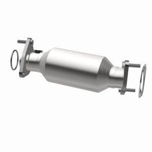 Nissan Frontier Catalytic Converter - Magnaflow - California Grade CARB Compliant, Direct-Fit - `05-`06
