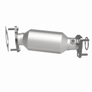 Nissan Frontier Catalytic Converter - Magnaflow - California Grade CARB Compliant, Direct-Fit - `05-`06