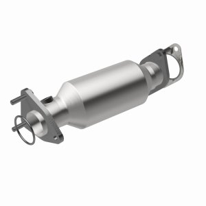 Nissan Frontier Catalytic Converter - Magnaflow - California Grade CARB Compliant, Direct-Fit - `05-`06