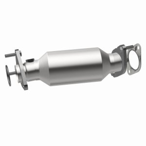 Nissan Pathfinder Catalytic Converter - Magnaflow - California Grade CARB Compliant, Direct-Fit - `05-`06