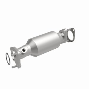 Nissan Pathfinder Catalytic Converter - Magnaflow - Direct Fit - `05-`06
