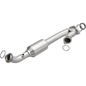 Toyota FJ Cruiser Catalytic Converter - Magnaflow - California Grade CARB Compliant Direct-Fit - `07-`11