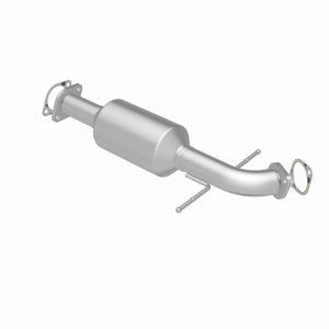 Kia Sedona Catalytic Converter - Magnaflow - California Grade Direct-Fit - 2005