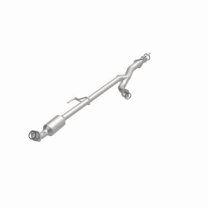 Toyota Tundra Catalytic Converter - Direct Fit - Magnaflow - California Grade CARB Compliant - `05-`06