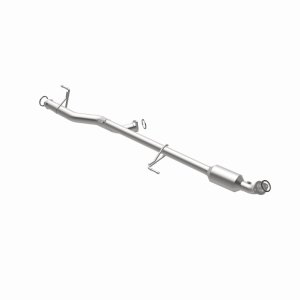 Toyota Tundra Catalytic Converter - Direct Fit - Magnaflow - California Grade CARB Compliant - `05-`06