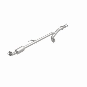 Toyota Tundra Catalytic Converter - Direct Fit - Magnaflow - California Grade CARB Compliant - `05-`06